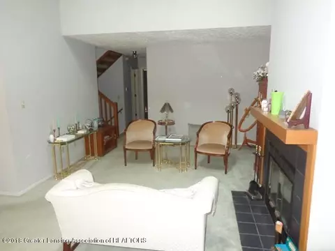 131 E Jolly Rd #E5, Lansing, MI 48910 photo 5