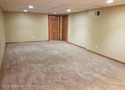 400 Williams St, Perry, MI 48872 photo 10