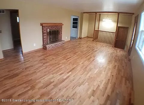 400 Williams St, Perry, MI 48872 photo 4