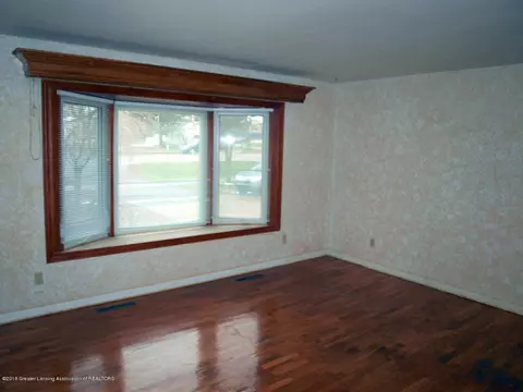 5515 Marsh Rd, Haslett, MI 48840 photo 3