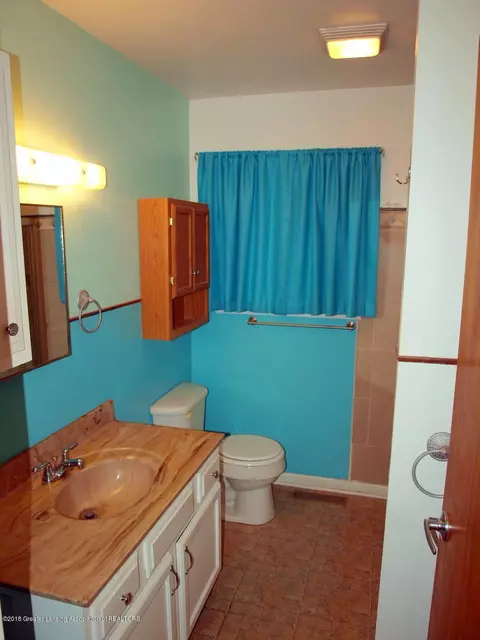 5515 Marsh Rd, Haslett, MI 48840 photo 9