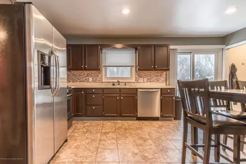 1503 Bennett Rd, Lansing, MI 48906 photo 4