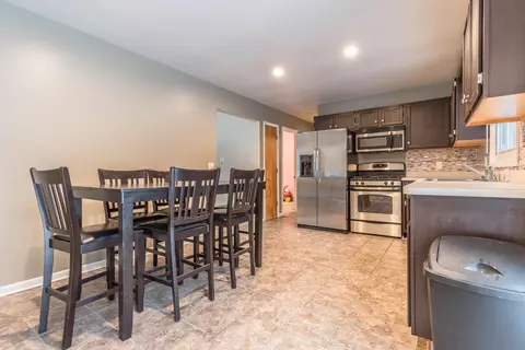 1503 Bennett Rd, Lansing, MI 48906 photo 6
