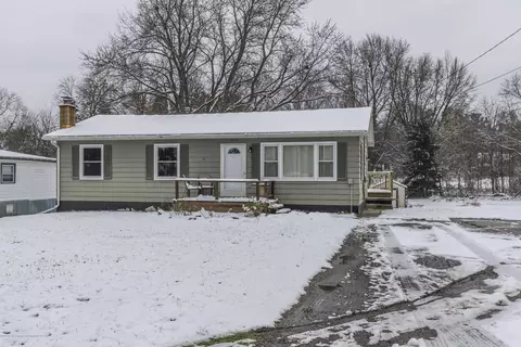 1503 Bennett Rd, Lansing, MI 48906 photo 1