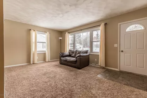 1503 Bennett Rd, Lansing, MI 48906 photo 3