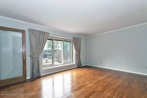 2542 Capeside Dr, Okemos, MI 48864 photo 2