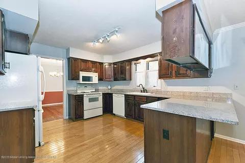 2542 Capeside Dr, Okemos, MI 48864 photo 11
