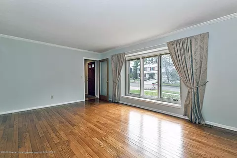 2542 Capeside Dr, Okemos, MI 48864 photo 3