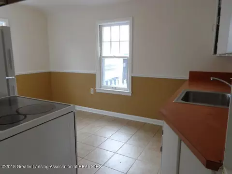 2116 Alpha St, Lansing, MI 48910 photo 5