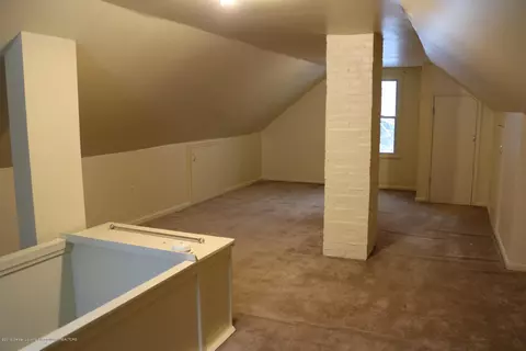 2116 Alpha St, Lansing, MI 48910 photo 11