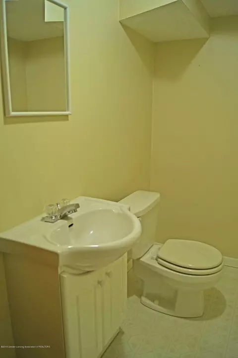 2811 Harwick Dr, Lansing, MI 48917 photo 22