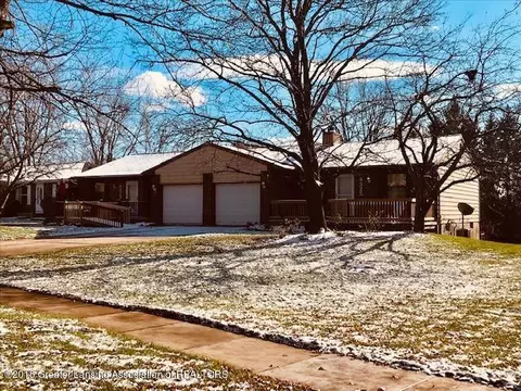 4325 Gull Rd, Lansing, MI 48917 photo 1
