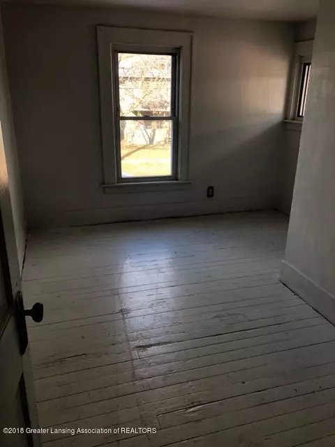 1130 E Malcolm X St, Lansing, MI 48912 photo 8