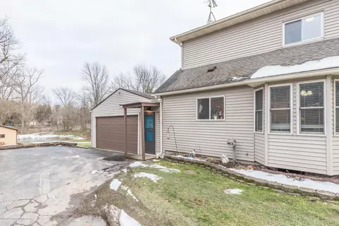 8403 Loomis Rd, Dewitt, MI 48820 photo 6