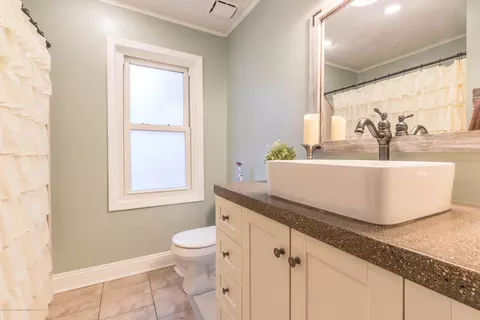 8403 Loomis Rd, Dewitt, MI 48820 photo 13