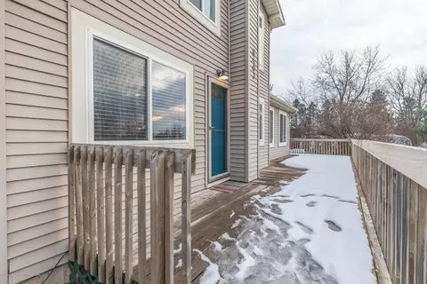 8403 Loomis Rd, Dewitt, MI 48820 photo 2