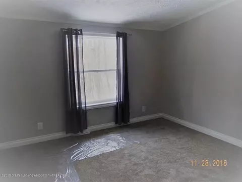 212 E Howe Ave, Lansing, MI 48906 photo 16