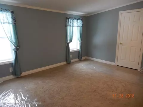 212 E Howe Ave, Lansing, MI 48906 photo 14