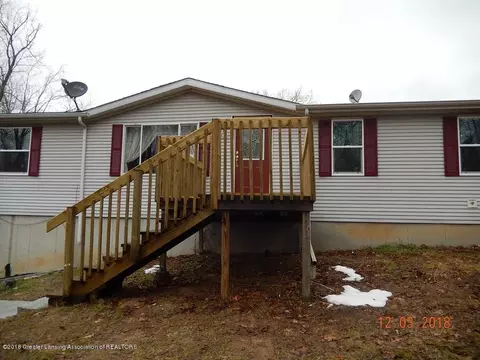 212 E Howe Ave, Lansing, MI 48906 photo 1