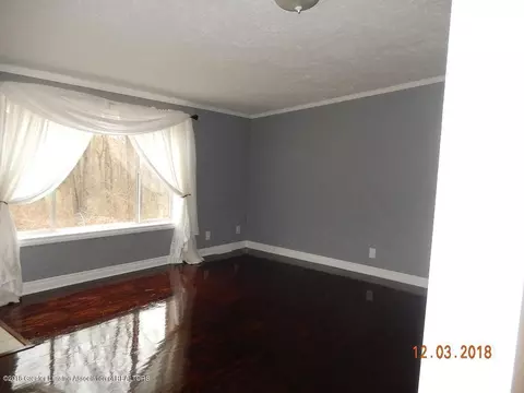 212 E Howe Ave, Lansing, MI 48906 photo 9