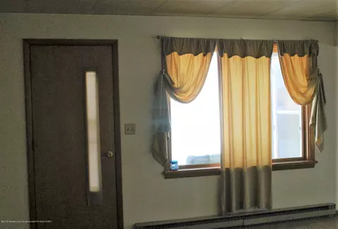 1096 E Johnson Rd, Ithaca, MI 48847 photo 5