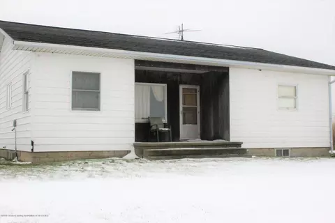 1096 E Johnson Rd, Ithaca, MI 48847 photo 1