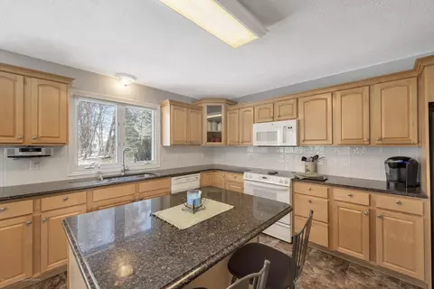 1560 Sanborn Dr, Dewitt, MI 48820 photo 16