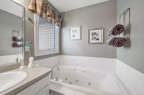 1560 Sanborn Dr, Dewitt, MI 48820 photo 22