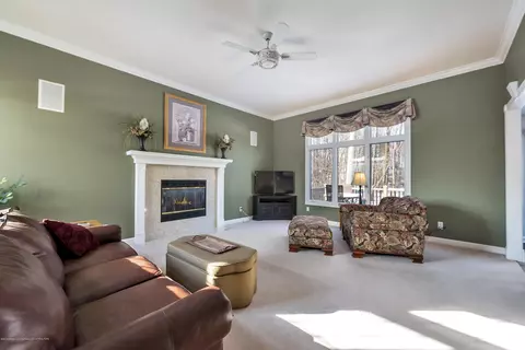 1560 Sanborn Dr, Dewitt, MI 48820 photo 6