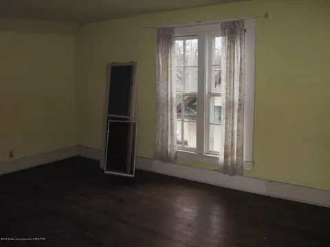 521 E Scott St, Grand Ledge, MI 48837 photo 16