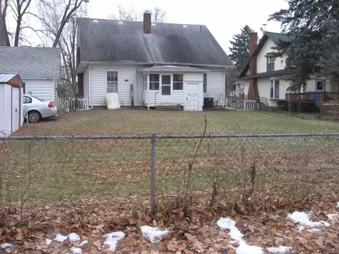521 E Scott St, Grand Ledge, MI 48837 photo 3