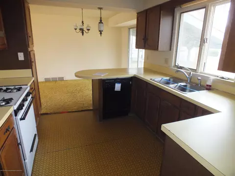 851 Krust Dr, Owosso, MI 48867 photo 7