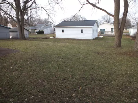 851 Krust Dr, Owosso, MI 48867 photo 3