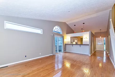 323 Split Rail Rdg, Williamston, MI 48895 photo 7