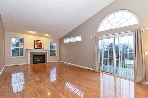 323 Split Rail Rdg, Williamston, MI 48895 photo 6