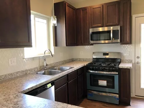 8566 Jacaranda Dr, Dimondale, MI 48821 photo 7