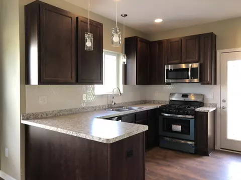 8566 Jacaranda Dr, Dimondale, MI 48821 photo 9