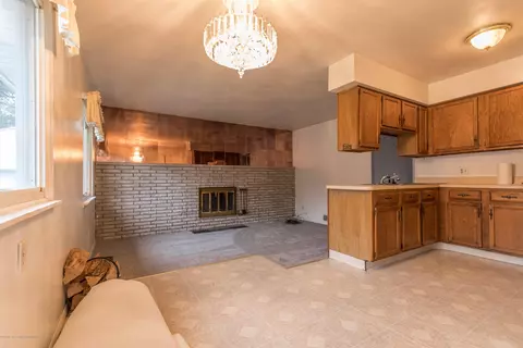 4100 Thackin Dr, Lansing, MI 48911 photo 2