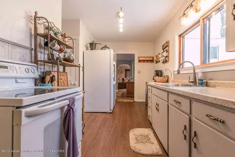 223 E Clinton St, Ovid, MI 48866 photo 6