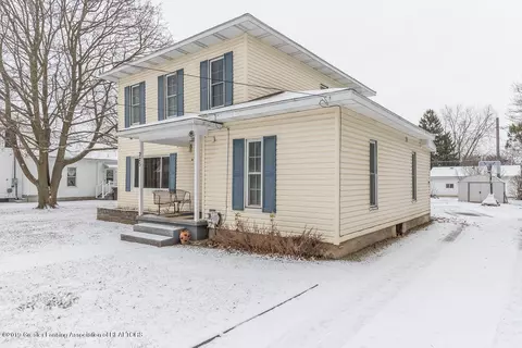 223 E Clinton St, Ovid, MI 48866 photo 2
