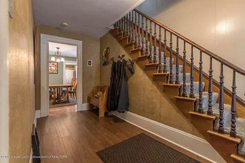 223 E Clinton St, Ovid, MI 48866 photo 3