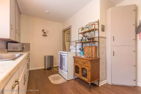 223 E Clinton St, Ovid, MI 48866 photo 7