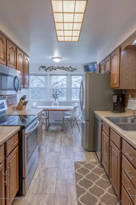 2921 Webster Rd, Lansing, MI 48906 photo 18