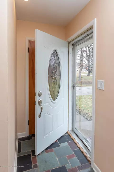2921 Webster Rd, Lansing, MI 48906 photo 14