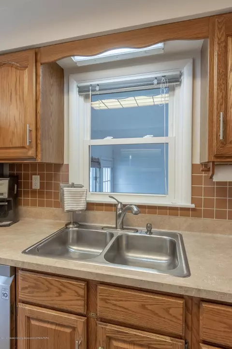 2921 Webster Rd, Lansing, MI 48906 photo 20