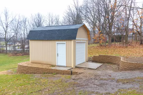 2921 Webster Rd, Lansing, MI 48906 photo 8