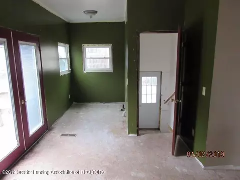 213 E Pine St, Elsie, MI 48831 photo 10