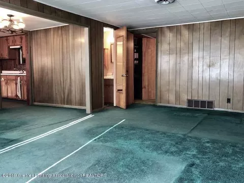 5061 E Clark Rd, Bath, MI 48808 photo 7