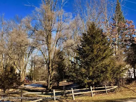 5061 E Clark Rd, Bath, MI 48808 photo 22
