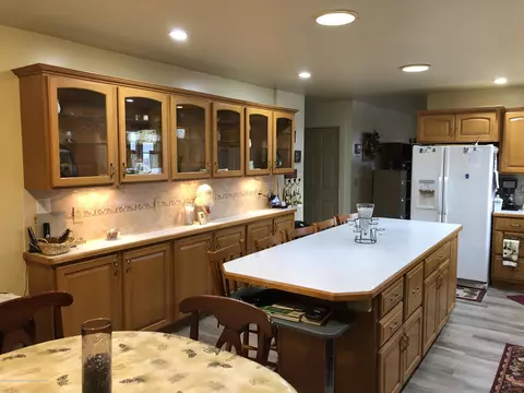 1012 Barney Ave, Flint, MI 48503 photo 8